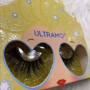 Ultramo mink lashes!